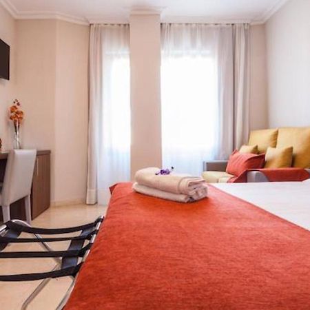 Triana L Apartment Севиля Екстериор снимка