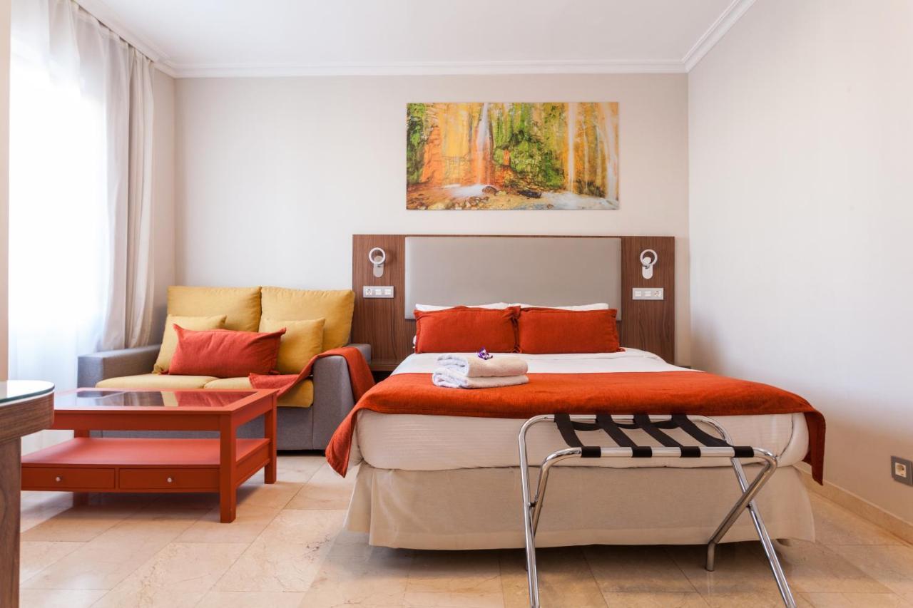 Triana L Apartment Севиля Екстериор снимка